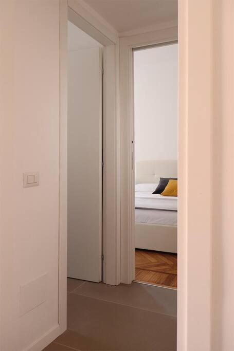 Bilocale Metro 4 Blu Frattini - Airport Linate Milano
